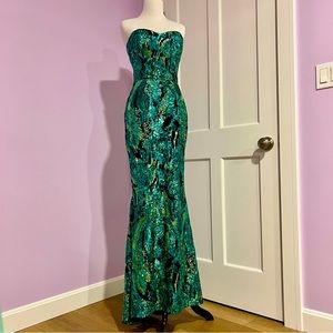 Stunning Alyce Sequin Gown, rare color, 2
